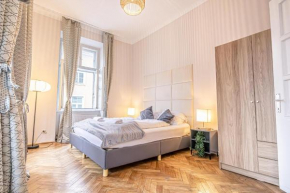 Metropolitan Charm: Stylish 2+1 Apt@ Vienna's Core